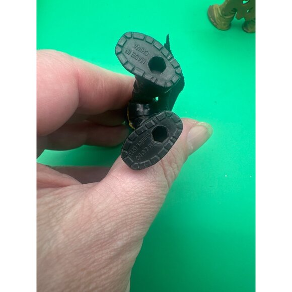 DC Comics Imaginext Batman Robin Cyborg Wonder Woman & Scarecrow Action Figures - Picture 6 of 9